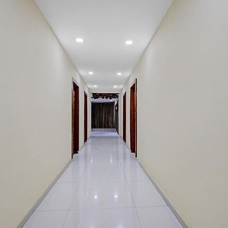 Hotel Navjivan Himatnagar Экстерьер фото