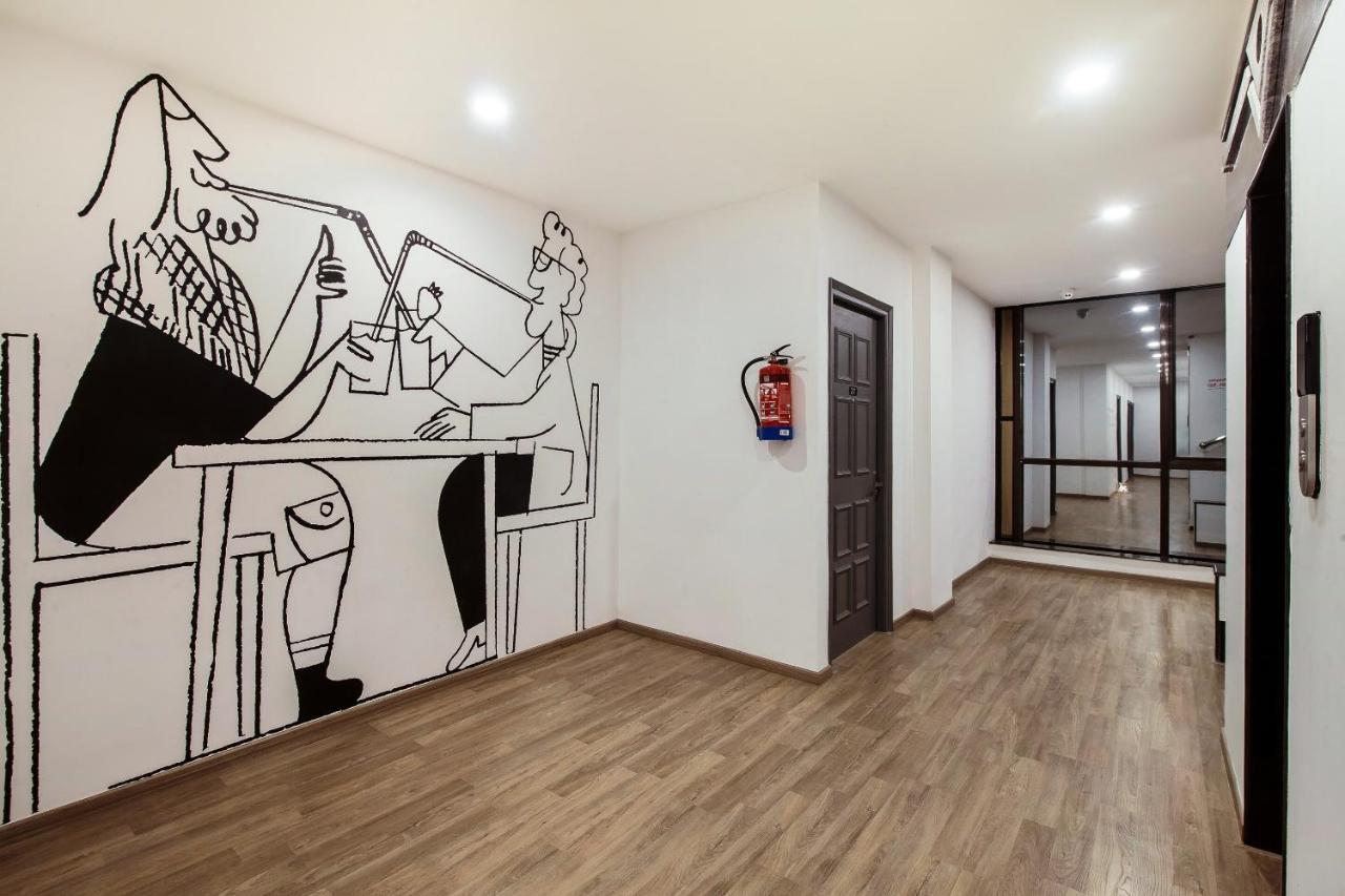 Hotel Navjivan Himatnagar Экстерьер фото
